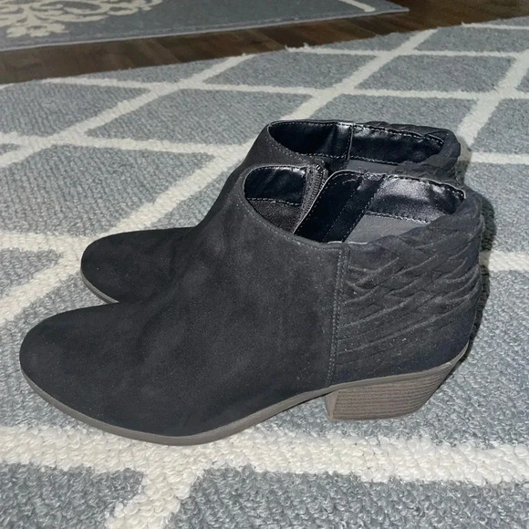 Shoes - Booties